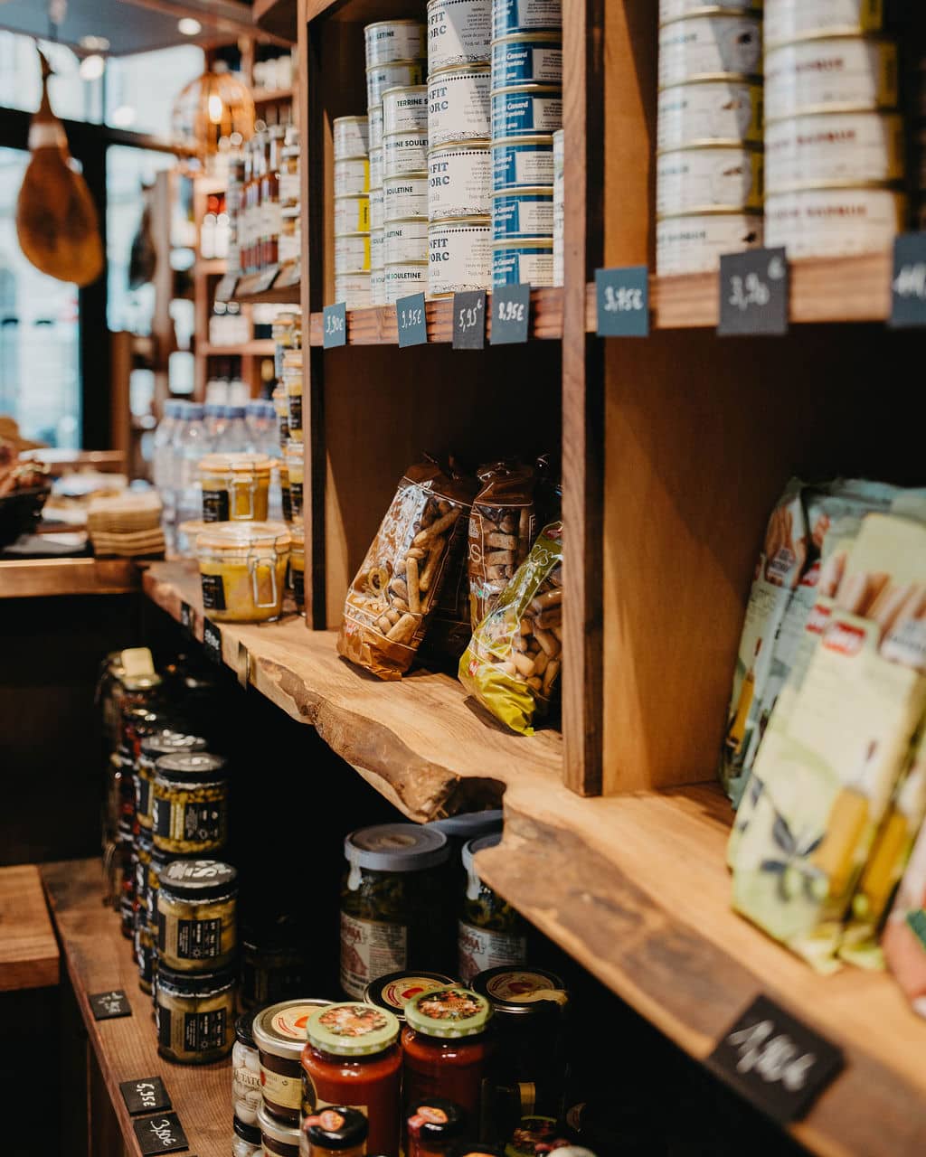 L'intérieur de l'épicerie Pata Negra, Bellota & Cie