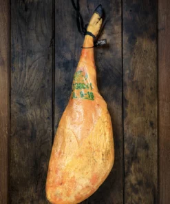 Jambon Pata Negra Bellota 100 % Ibérique entier avec os affiné en Espagne